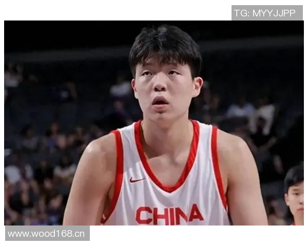 杨瀚森在拓媒谈中被指三分球不稳低位进攻能力待提升 杨瀚森在拓媒谈中被指三分球不稳低位进攻能力待提升