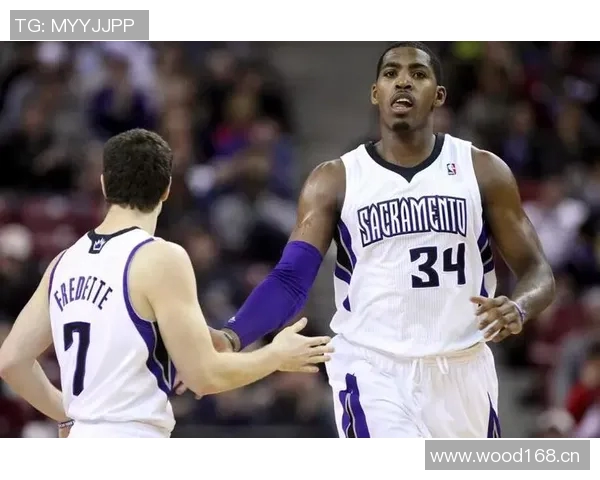 老队友重聚德米凯利斯与马斯切拉诺在迈阿密国际温情合影