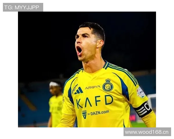 C罗传射助球队获胜社交媒体分享庆祝瞬间展现不懈努力与坚持