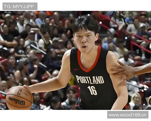 杨瀚森专注肉搏对抗亚当斯展现出色效果谁也别跳的战术策略分析