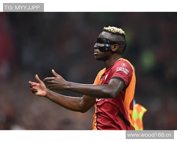 万名那不勒斯球迷现场助威罗马警方面临巨大安保压力